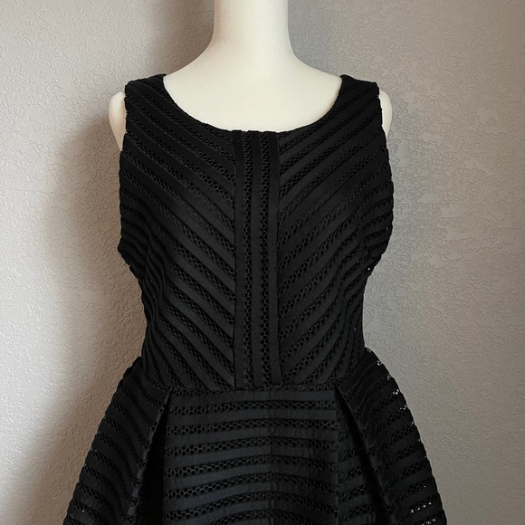 Everly | Black Lace Dress - Picture 2 of 5